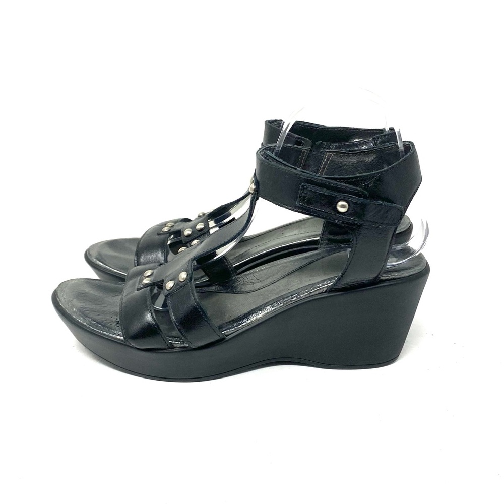 Naot Sandals